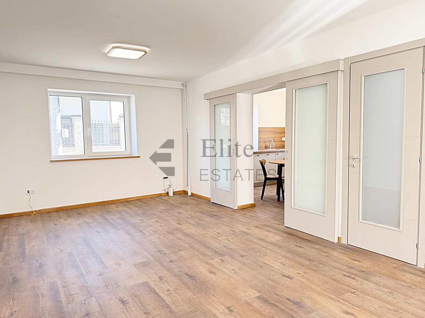 Casa noua singura in curte, ultracentral in Oradea - Poză 4