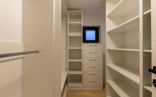 Apartament cu 4 camere de închiriat în zona Alexandru cel Bun - Poză 17