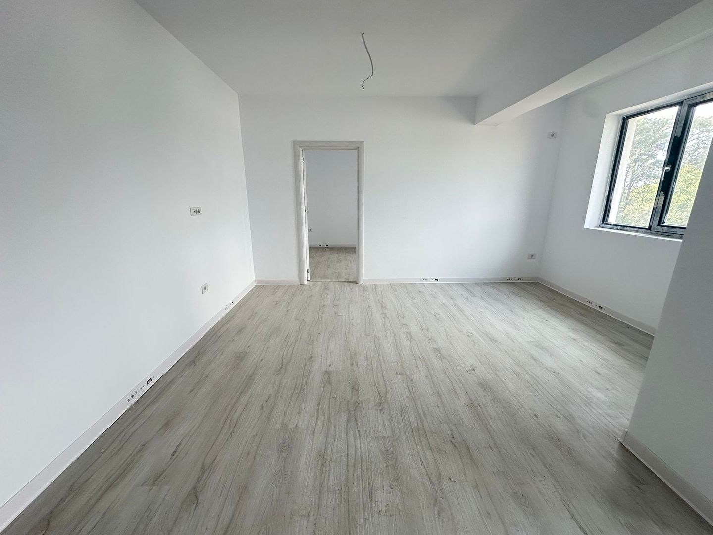 Apartament 2 camere , central Otopeni | Comision 0 | - Poză 2