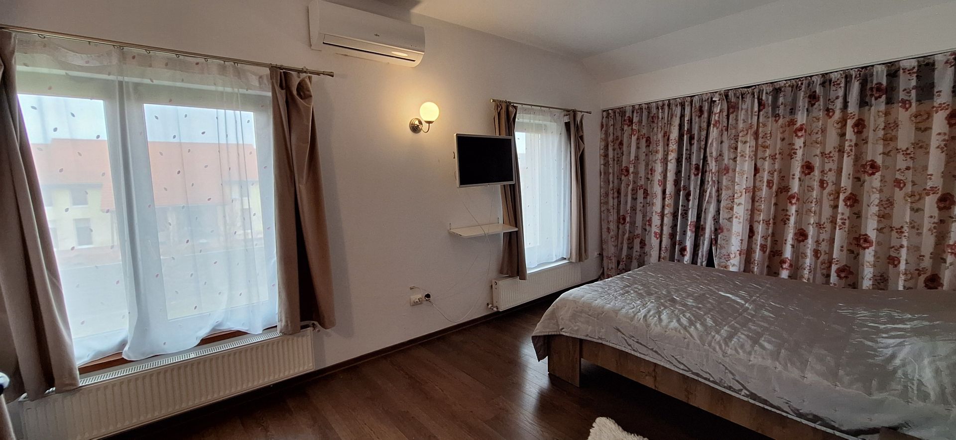 Casa individuala frumoasa si spatioasa in Giroc - Poză 31