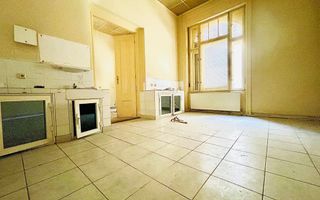 Apartament deosebit cu istorie,  2 camere Palatul Bohus (Centru). - Poză 1