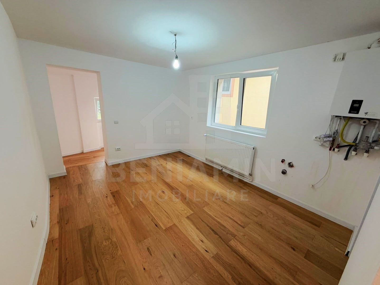 Casa renovata complet in Schei - Brasov cu Terasa Panoramica - Poză 3