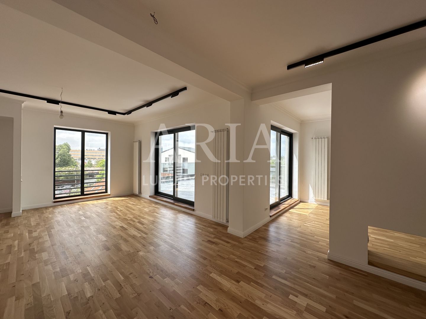LUXURY DUPLEX 4ROOMS BARBU VACARESCU - Poză 18