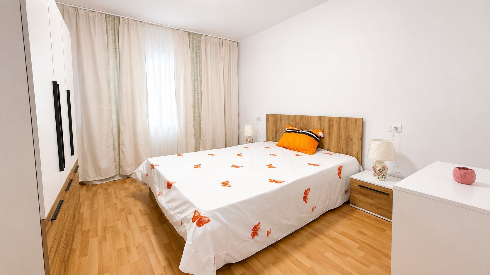 COMISION 0% | Apartament 3 Camere cu Garaj | Mobilat | Zona Medicina - Poză 3