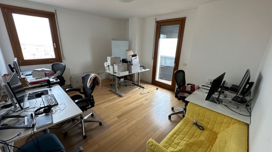 Birouri , cladire noua, zona centrala - Poză 2