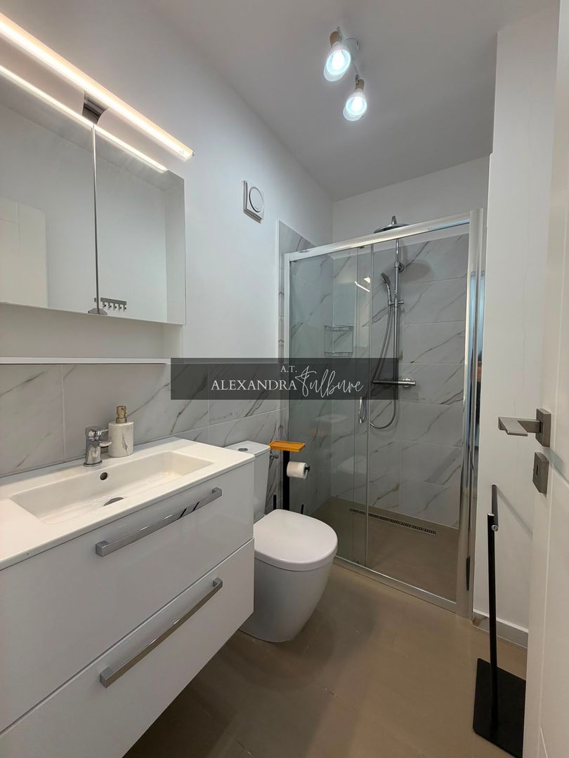 Apartament 2 camere, balcon, etaj intermediar, garaj, zona Eroilor - Poză 4
