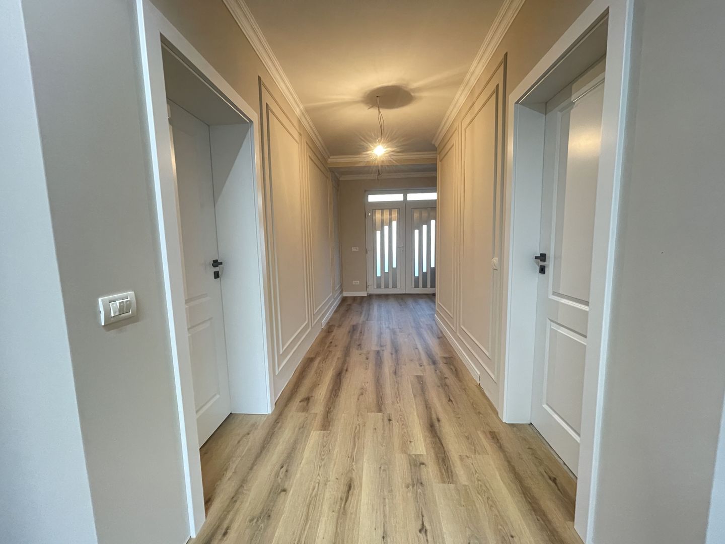 Proprietate premium,finisaje moderne,zona Ronat-Mehala - Poză 1