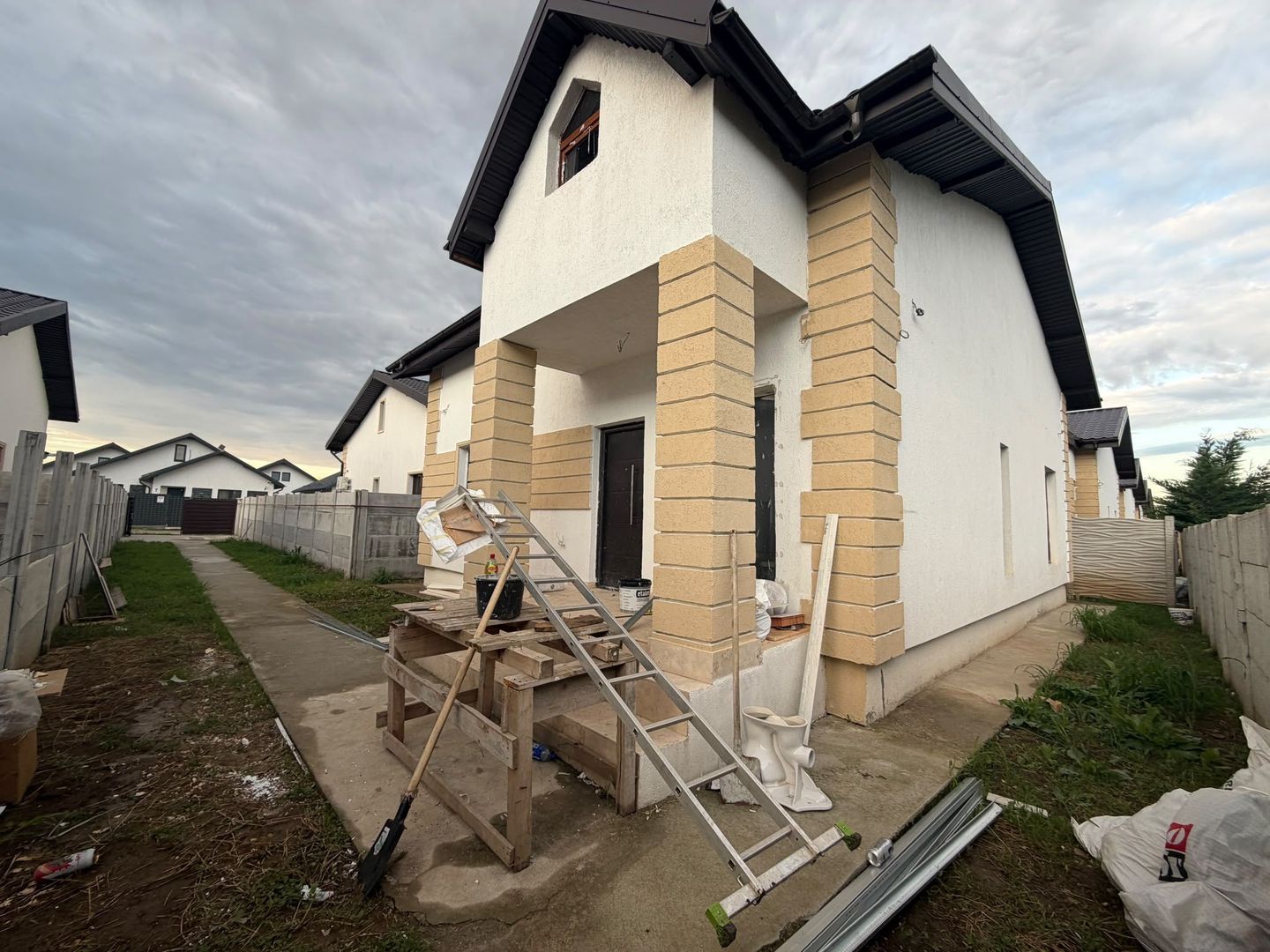 CASA TINERETULUI,OFERTA LUNA APRILIE, INCALZIRE IN PARDOSEALA,COMIS 0% - Poză 1