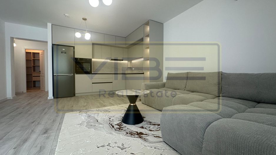 Poitiers Tower -Prima inchiriere - 2 camere + dressing  - mobilat modern - Poză 1