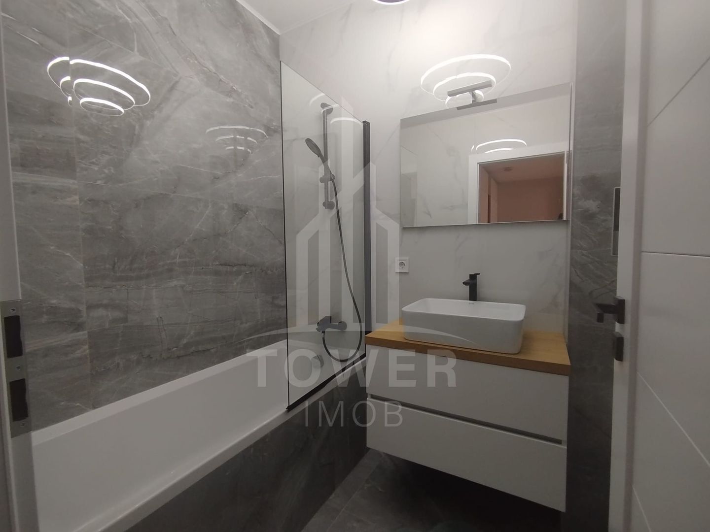 Apartament modern de închiriat, cu balcon și loc de parcare - Poză 5