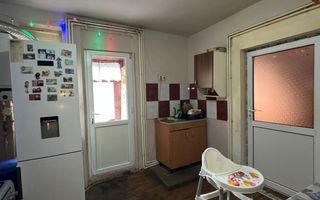 Casă cu teren și anexe – str. Mihai Eminescu - Poză 4