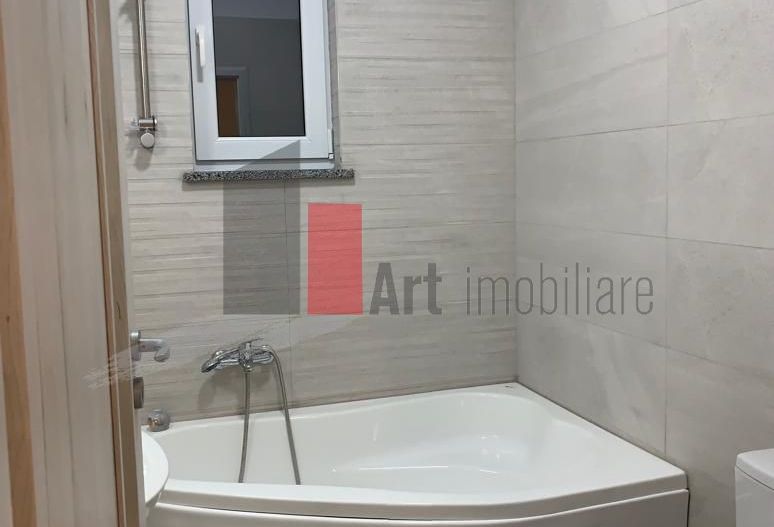Apartament 3 camere nemobilat Dobroiesti - Poză 4