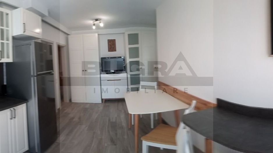 Apartament de 2 camere, 55mp, decomandat, parcare, zona Metro - Poză 5