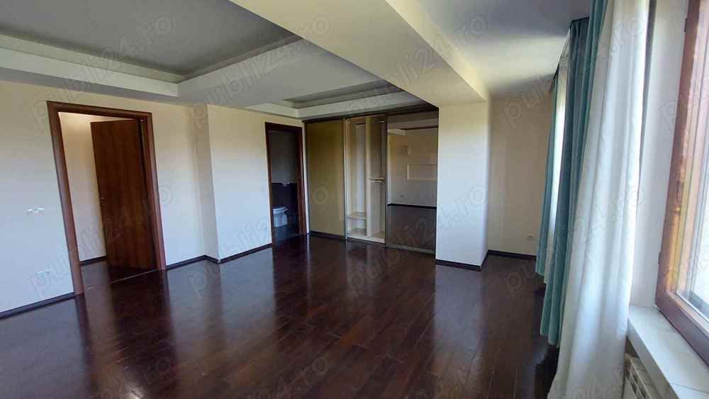 Vînzarea apartament 4 camere - Poză 5