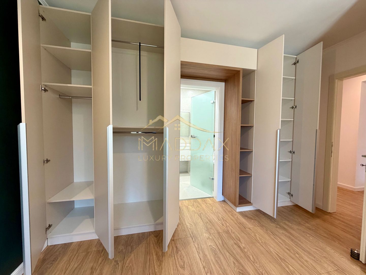 Apartament cu 2 camere *72mpu* + Terasa / *Prima Inchiriere* / Baneasa - Metrou - Poză 41