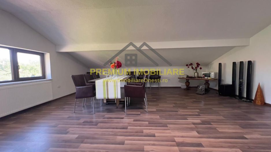 Vilă P+M cu teren de 4.200 mp + Garaj - Onești - Poză 32
