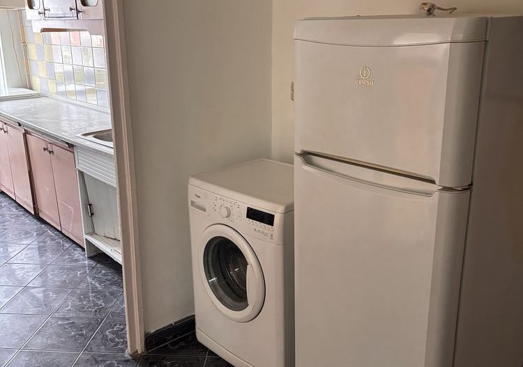 Garsonieră decomandată parțial mobilată, pet friendly, 40 mp, lângă Mall Vitan - Poză 6