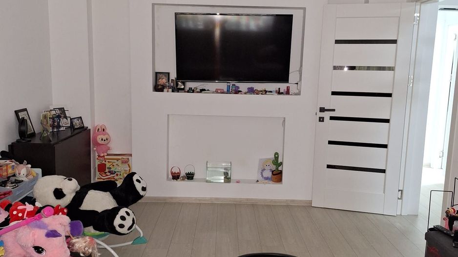 Apartament cu 3 camere in cartierul Rovine - Poză 3