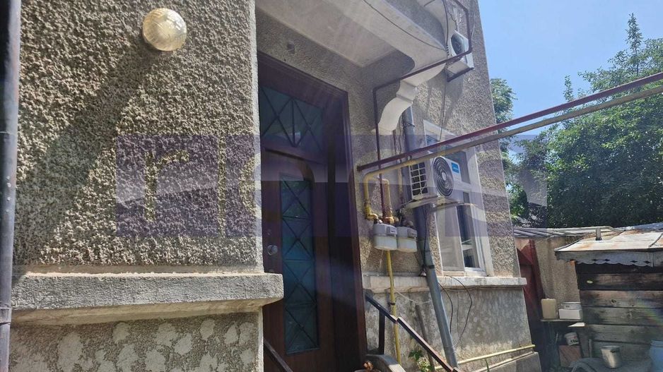 Vand apartament in vila 4 camere - Poză 2