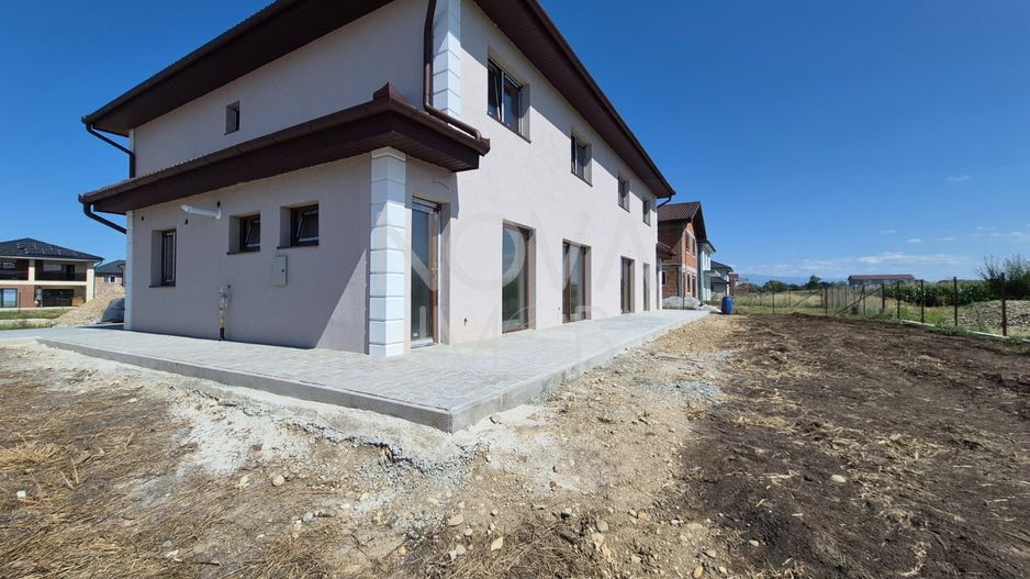 Casa tip duplex - Sura Mica - Poză 3