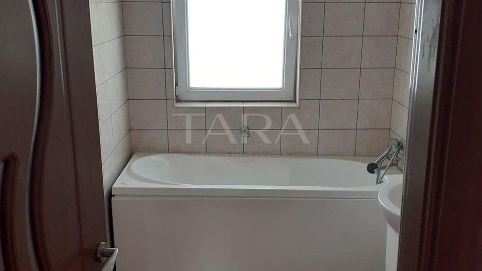 Apartament cu 2 camere in Floresti - Poză 5