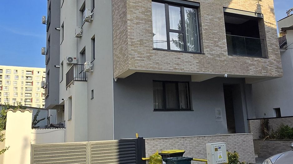 De inchiriat-apartament 2 camere, decomandat, etaj 1/5, Dr. Taberei - Plaza Mall - Poză 8