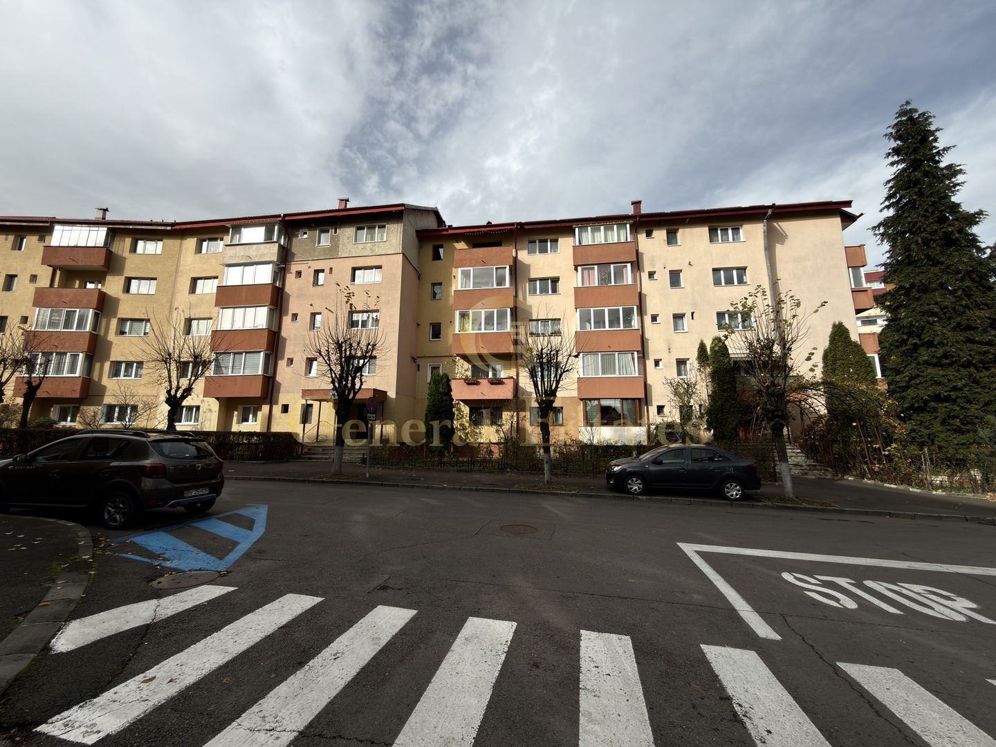 Închiriere Apartament 2 Camere Decomandat – Zona Răcădău, Brașov - Poză 1