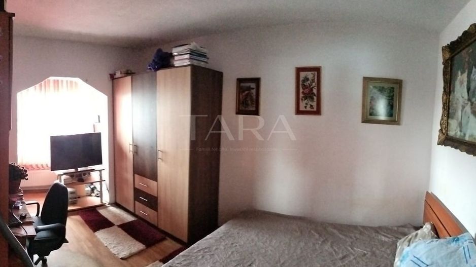 Apartament 3 camere, in zona centrala a localitatii - Poză 2