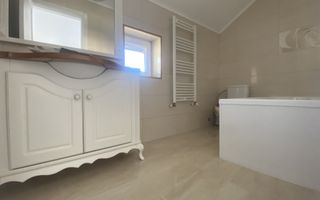 Liniste si confort! Vanzare casa la cheie, luminoasa in Priseaca! - Poză 9