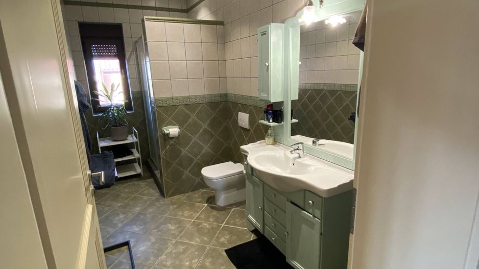 VILA  - ARADULUI. -British - Poză 6