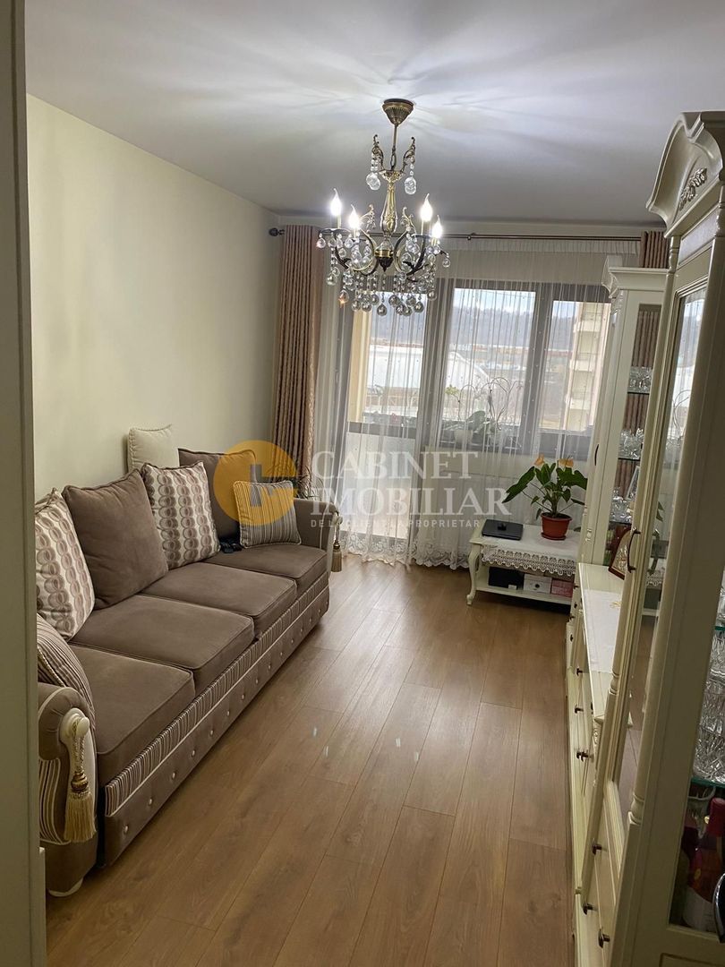 Cug -Providenta Etaj 2 Apartament cu 2 Camere Decomandat 52 mp - Poză 1
