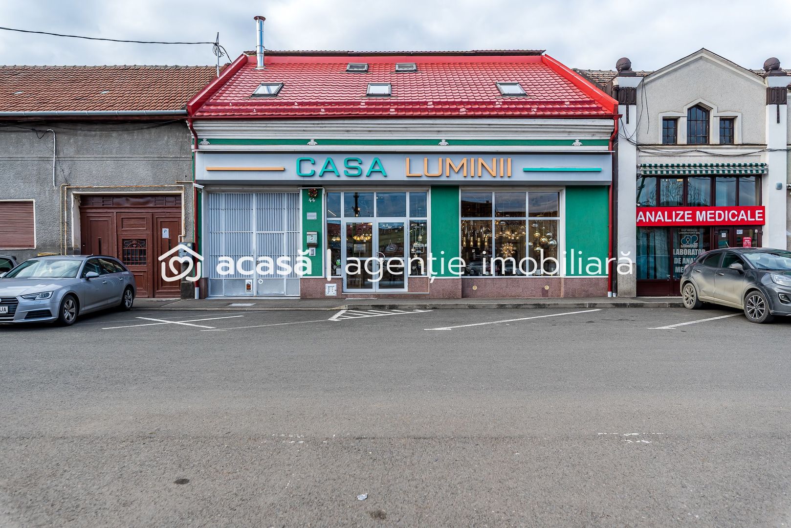 Spațiu comercial,  hala, si un penthouse în centrul Aradului Nou - Poză 1