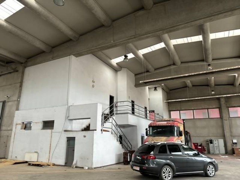 Hala de inchiriat in zona Calea Aradului - Poză 3