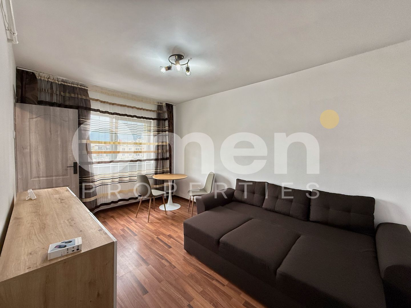 Garsoniera de închiriat | b-dul Traian ( Karaffe) | etaj 4/8 | cu lift - Poză 1