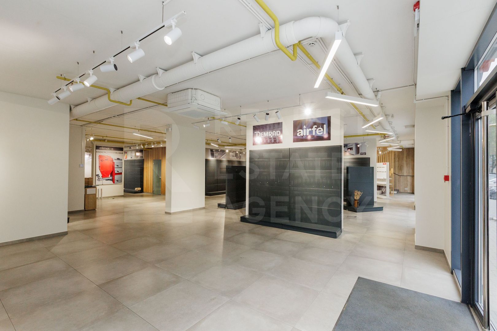 Chirie, spațiu comercial, amplasat în Ungheni, str. Mihai Eminescu - Poză 34