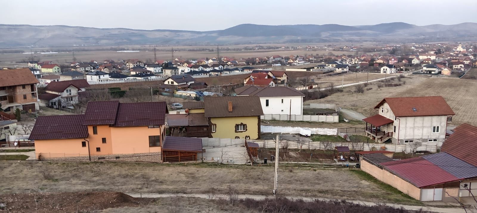 Teren ieftin gata sa construiesti - Poză 3