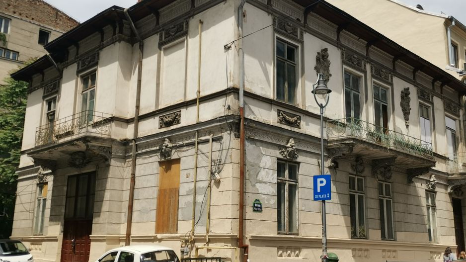 Vila interbelica Universitate | 17 CAMERE - Poză 2