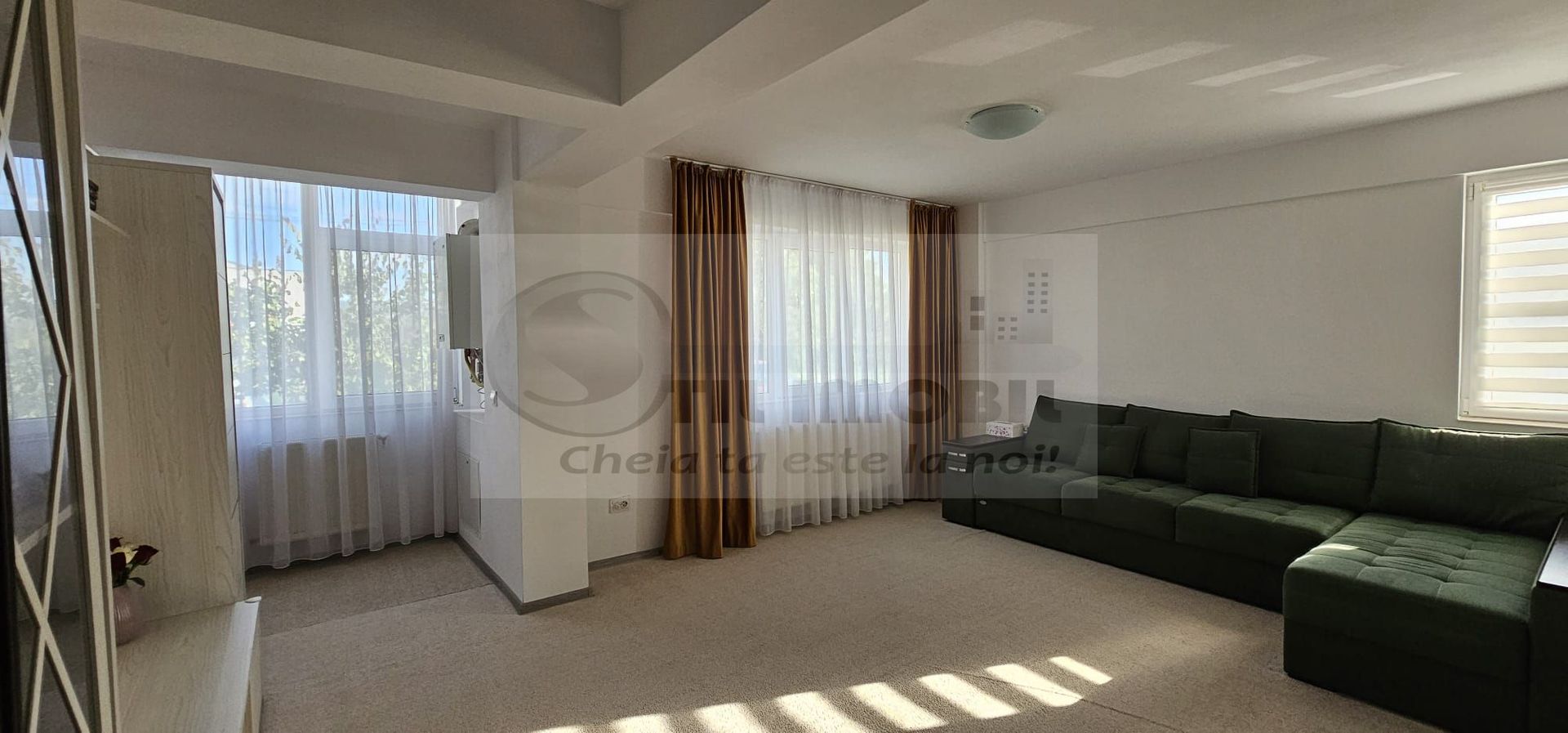 Bucium apartament 3 camere decomandat 145.000 euro - Poză 1