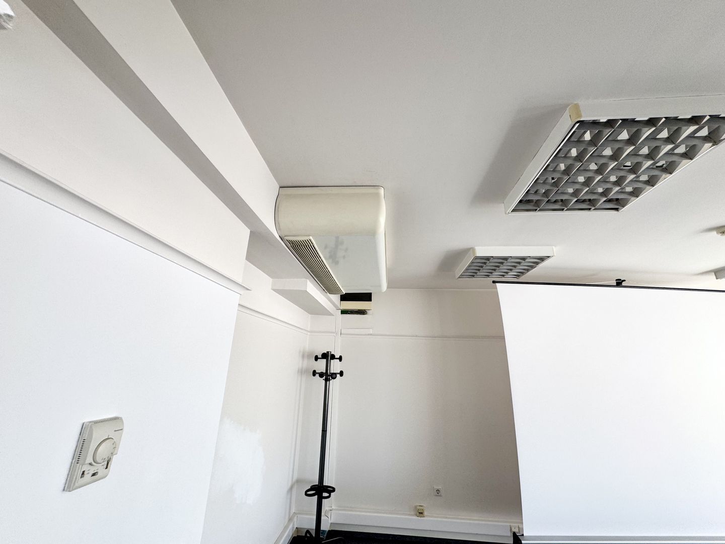 AFACERE - HOTEl (SEMI)RENOVAT de 4 etaje - Floreasca-Barbu Vacarescu - Poză 17