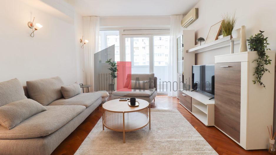 Apartament Obor-Mihai Bravu, bloc stradal, REABILITAT - Poză 1