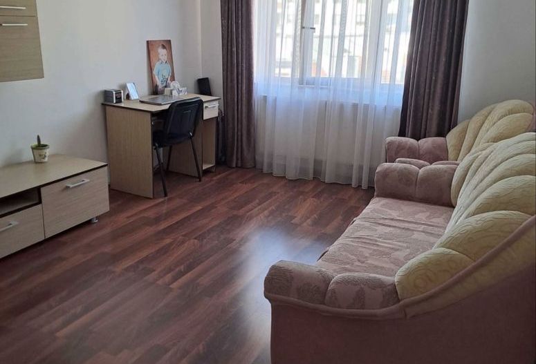 Vand apartament - 2 camere zona  Cetate - Poză 5