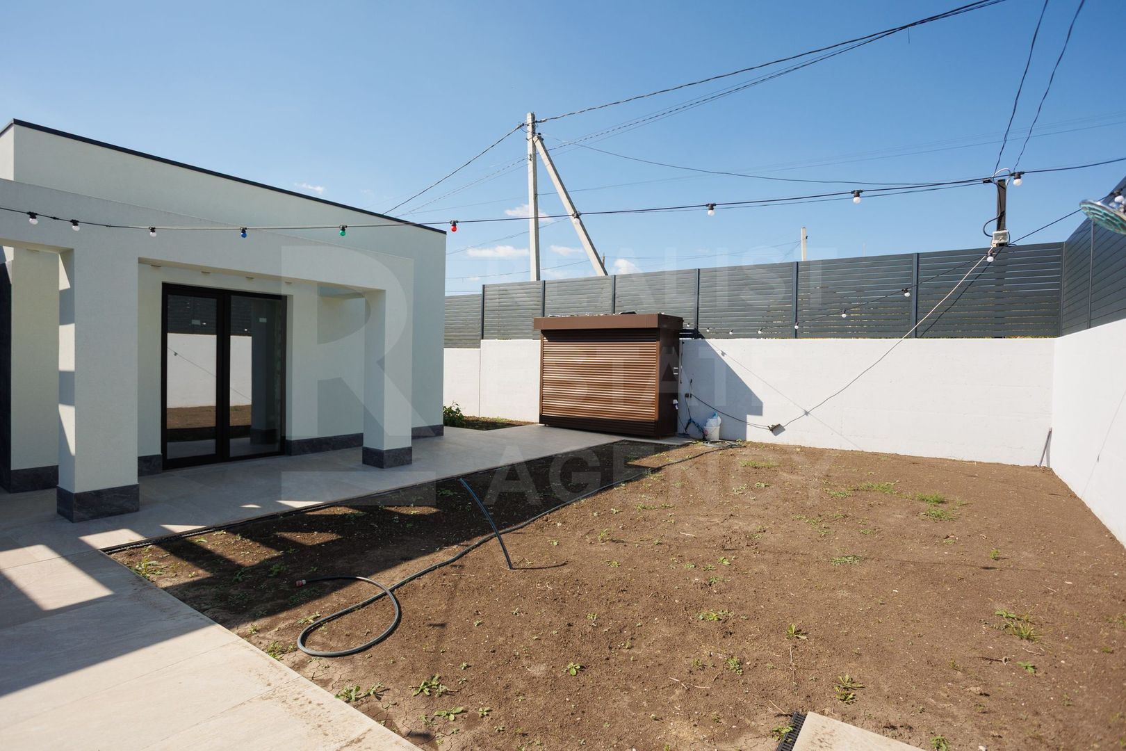 Vânzare, Casă Hi-Tech, 4 camere, str. Ion Suruceanu, Ialoveni - Poză 35