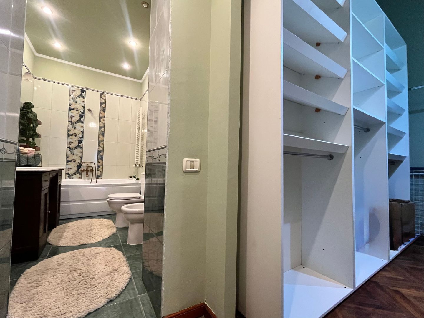 Apartament grandios cu vedere spectaculoasă spre Piața Libertății - Poză 22