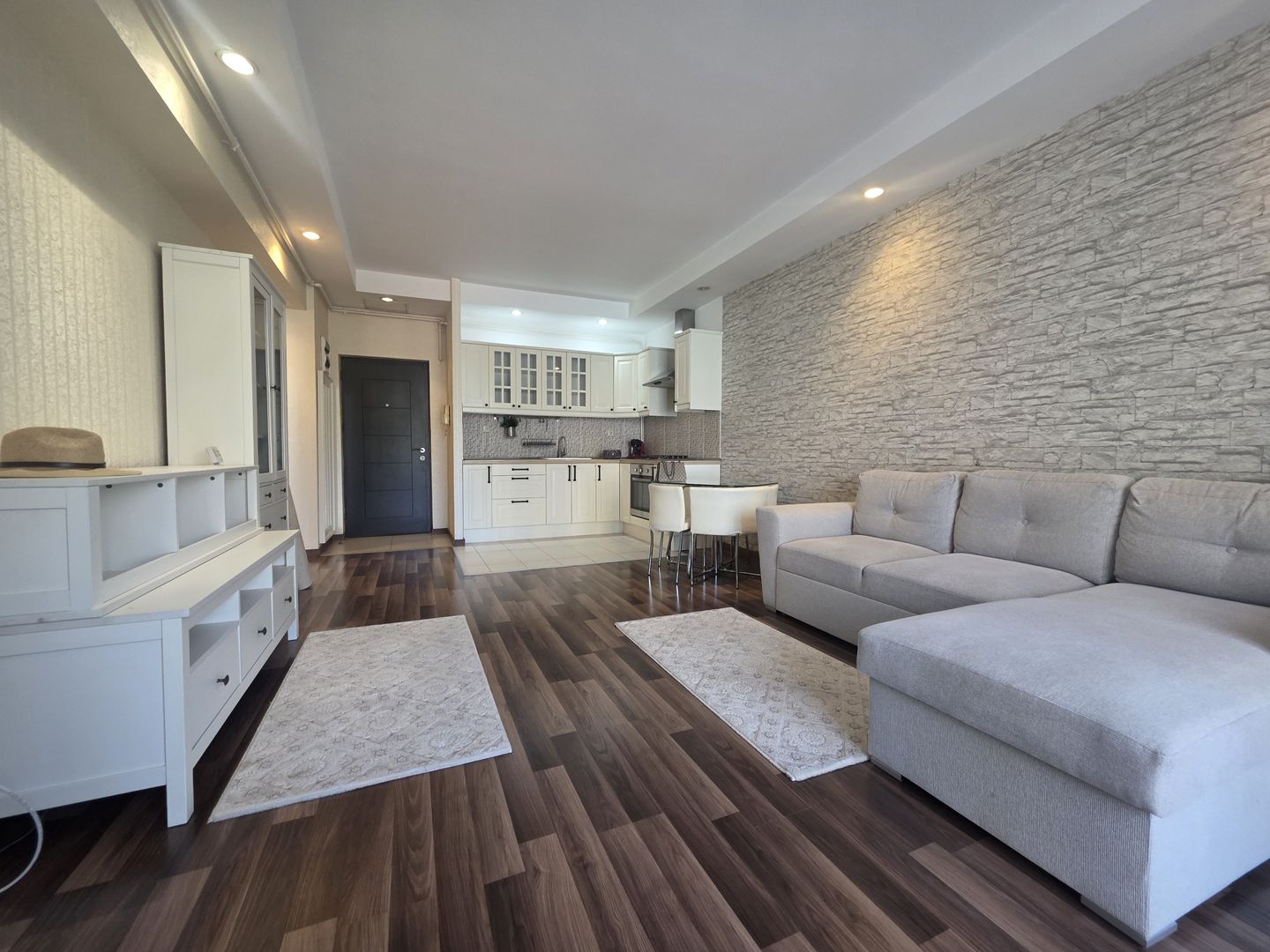 2 camere | Cosmopolis Faza 2 | etaj 1 | parcare inclusă - Poză 1