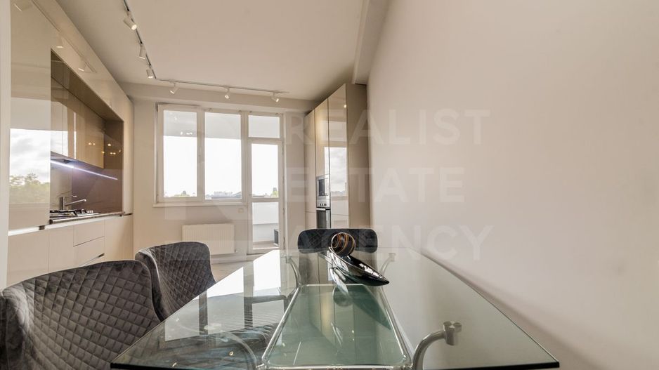 Chirie, apartament, 3 camere, str-la 31 August 1989, Centru - Poză 3