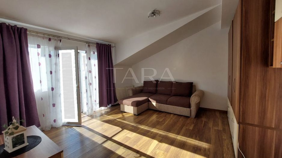 Apartament decomandat cu 2 camere, balcon și parcare, în zona Florilor - Poză 1