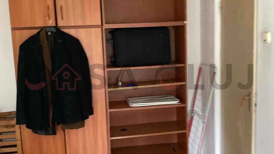 Vand apartament 3 camere, semidecomandat, Manastur, Str. Parang, 120000 Euro - Poză 3