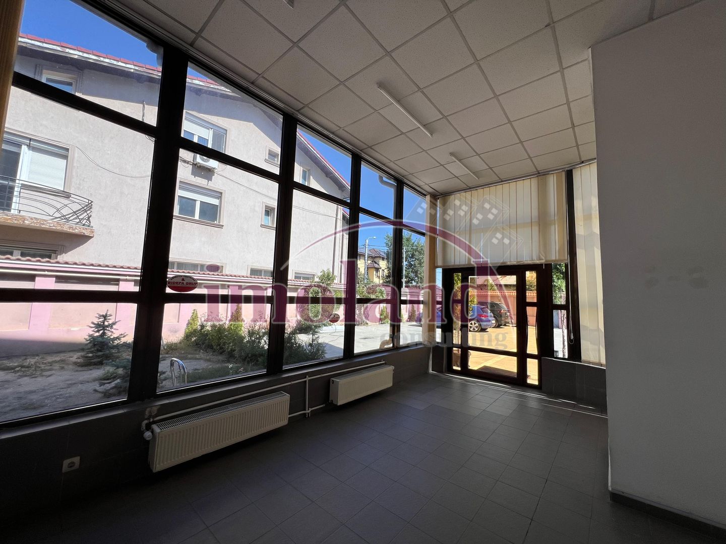 Casa 15 camere cu parcare mare - Jiului - Poză 4