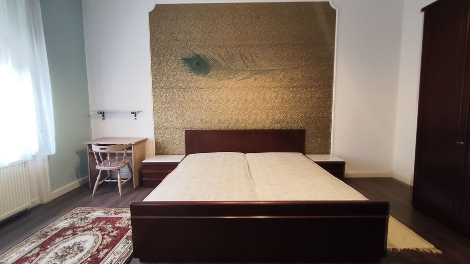 APARTAMENT 3 CAMERE ZONA SINAIA - Poză 3