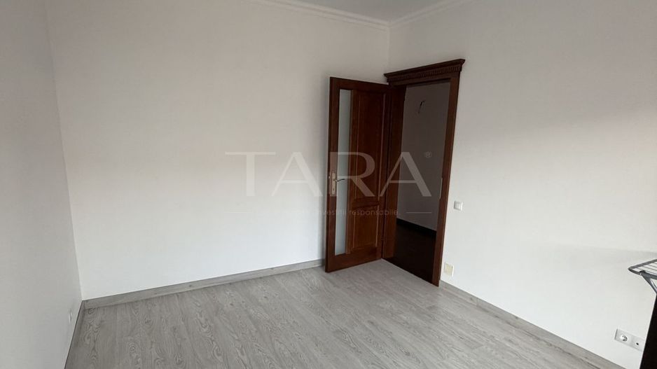 Casă tip duplex, modernizată integral, în zona Terra – Florești. - Poză 8